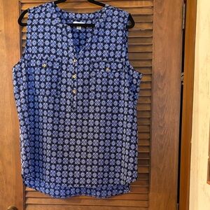 Croft & Barrow Navy Geometric Sleeveless Blouse